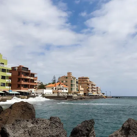 Modern With Terrace In - Bravo's House Daire *