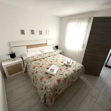 Appartamento Modern With Terrace In - Bravo's House *